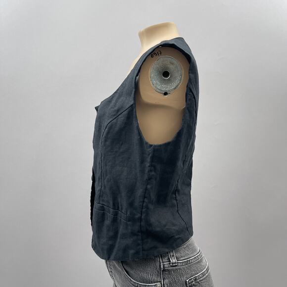 Abercrombie & Fitch Gray Button-Up Vest - Picture 3 of 10